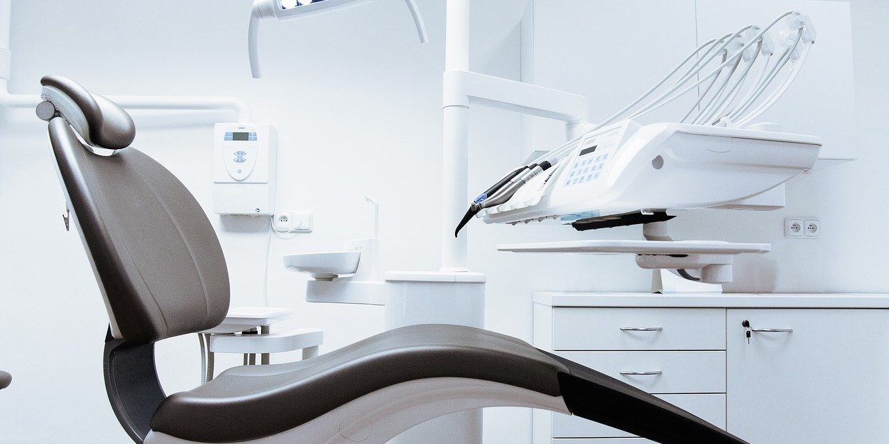 Cost-effective and reliable dental implant in Barcelona Dentistry