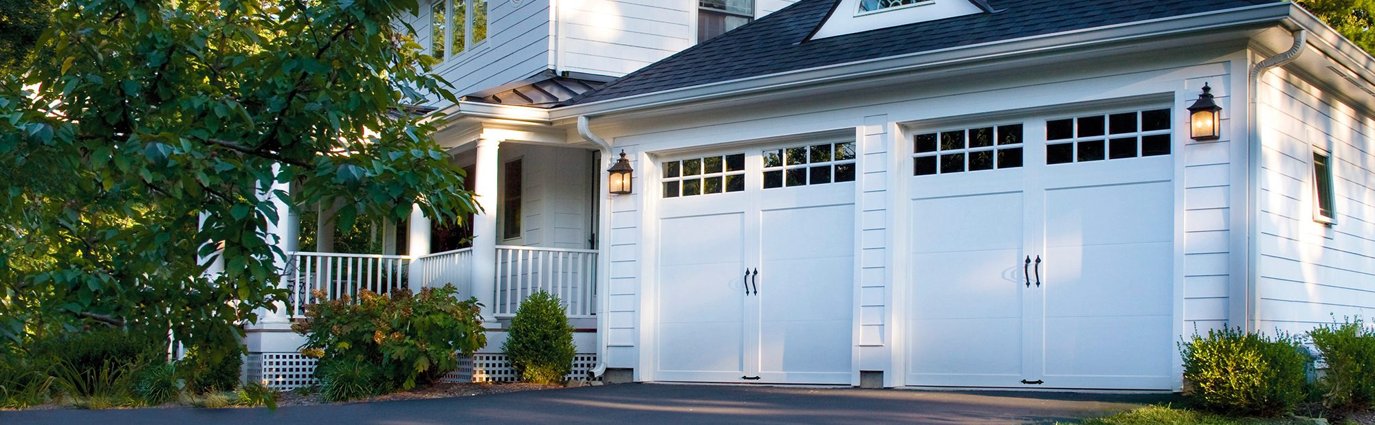 Let’s Renovate Garage with Traditional Garage Doors Supplier