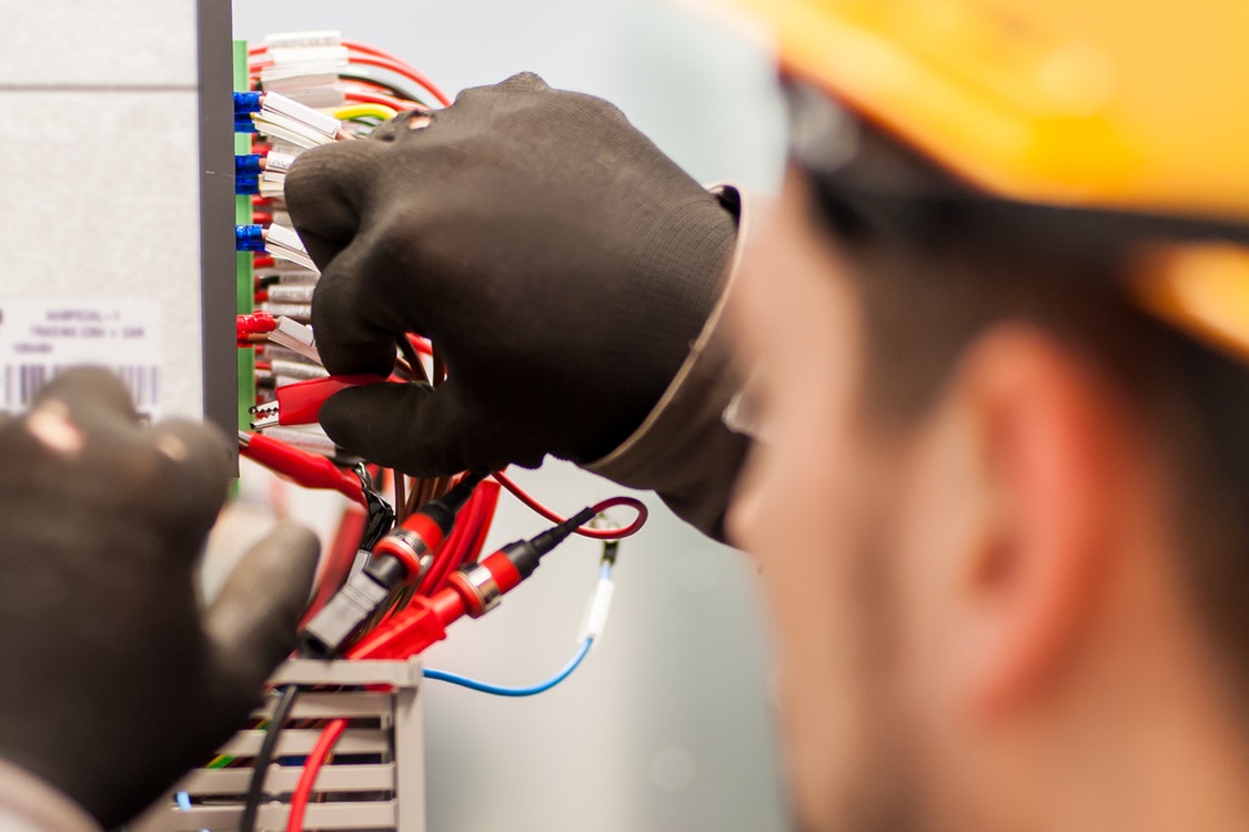How to find the right electrician for your home?