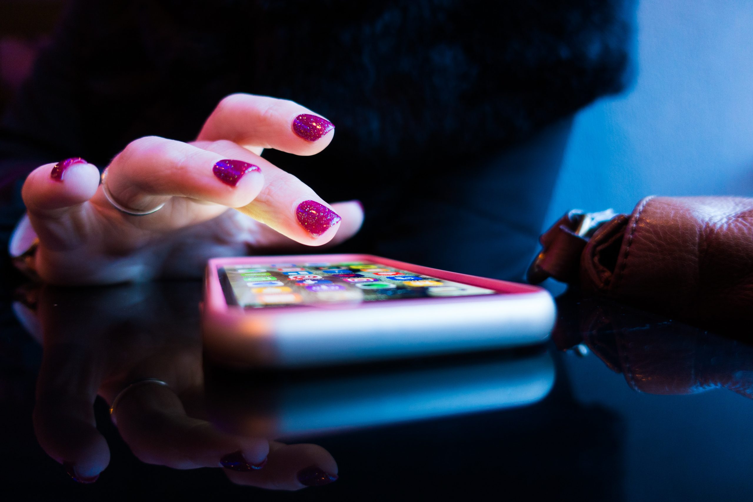 Measuring Success in Social Media: Key Metrics and Performance Evaluation Strategies